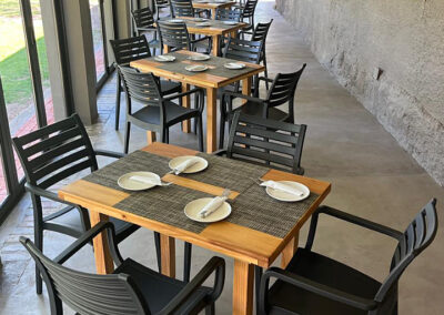 Bella de Karoo Restaurant table setting